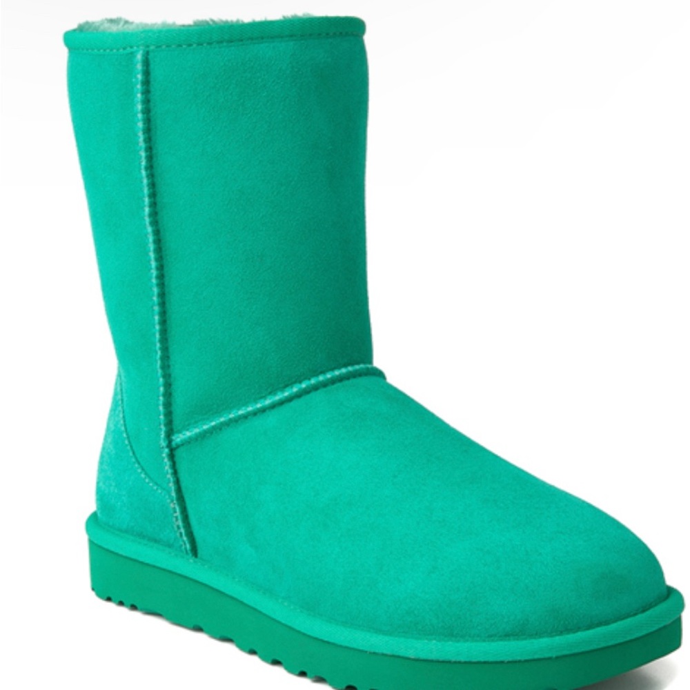Ugg Classic Short II Boot - Emerald Green, size 8